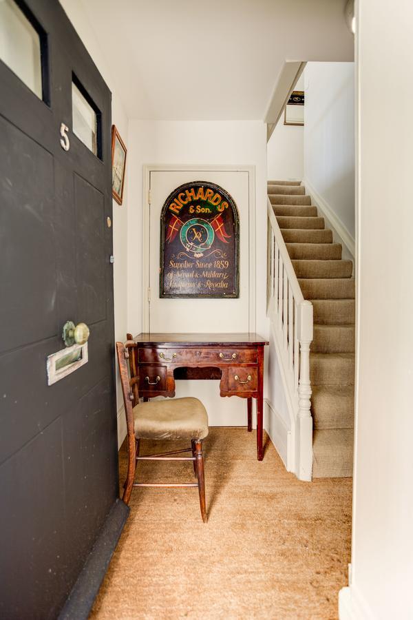 Stunning Seaside Georgian Townhouse With Sea Views Villa เฮสติงส์ ภายนอก รูปภาพ